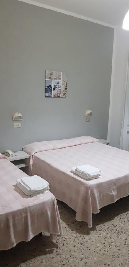 Hotel Villa Alberta B&B Cesenatico Exterior photo